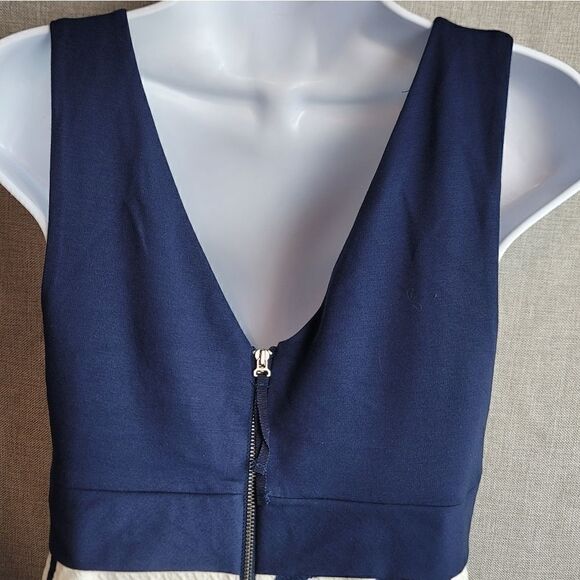 HD IN PARIS Sleeveless Ardmore Dress - Picture 7 of 10